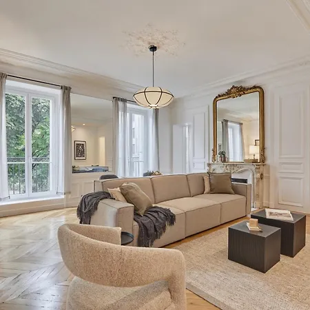 Yanoa - 4 A Madeleine باريس