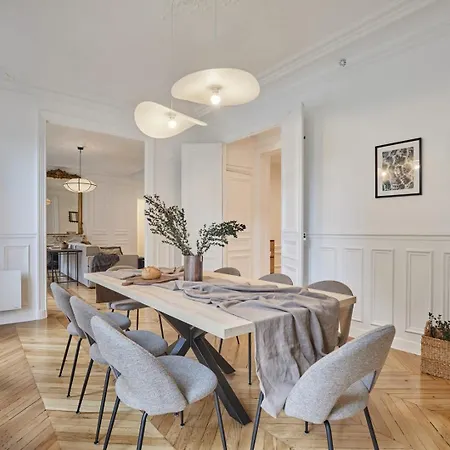 Yanoa - 4 A Madeleine شقة