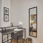 Yanoa - 4 A Madeleine Paris